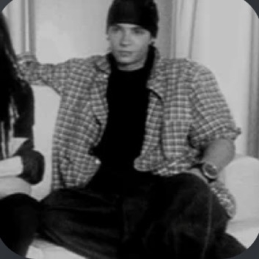~∆←Tom Kaulitz→∆~