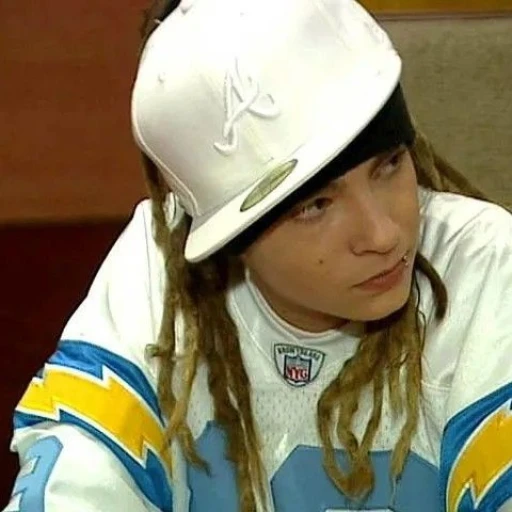 Tom Kaulitz|• Are you... avoiding me??