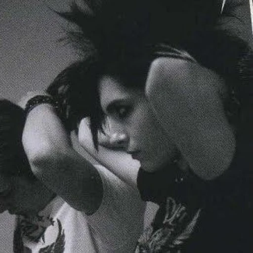 Bill Kaulitz || under the rain