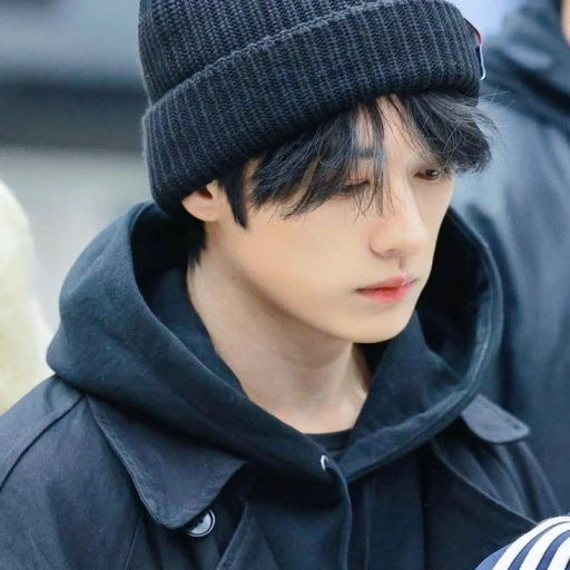 ♱   —   𝗟𝗲𝗲 𝗠𝗶𝗻𝗵𝗼.