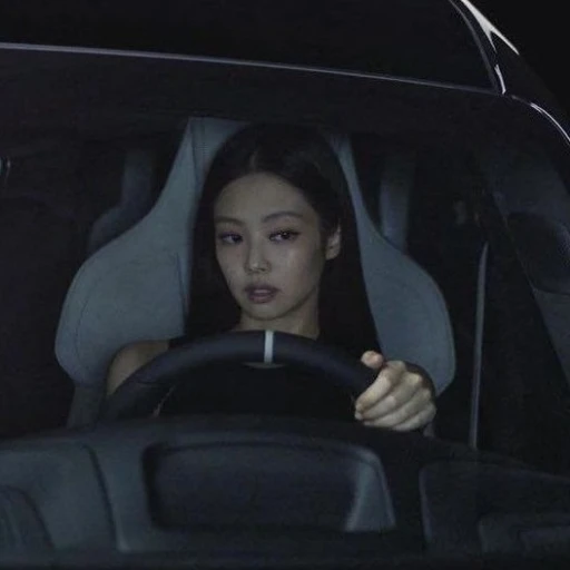 Jennie | 🚘