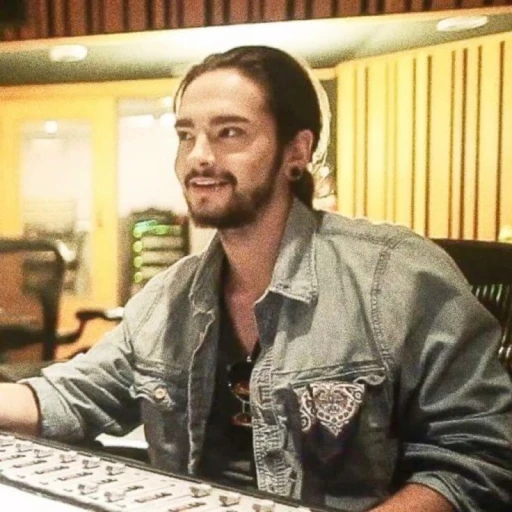 Tom Kaulitz 。・゚・I would kill for her... ・゚・。