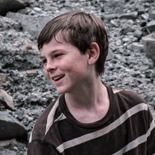✅ first kiss-carl grimes