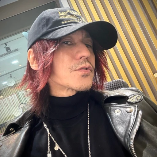 SUGIZO^
