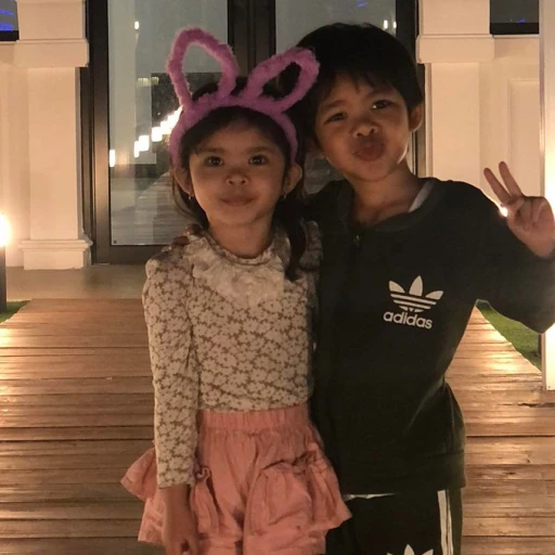 Quinny The sister and khlyde the brother