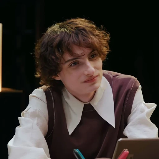 Finn Wolfhard || -³