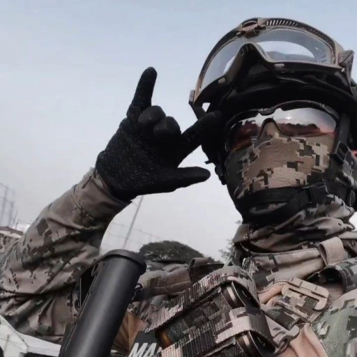 Soldier 