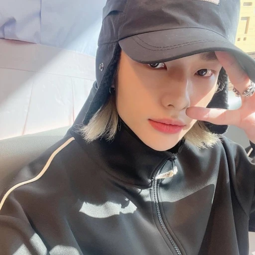 Hyunjin the robber