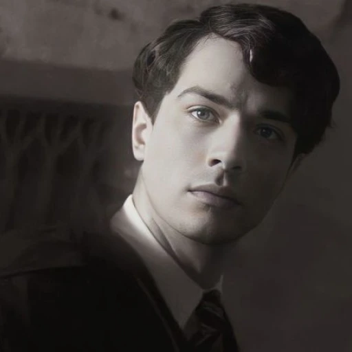 🐍|| Tom Riddle