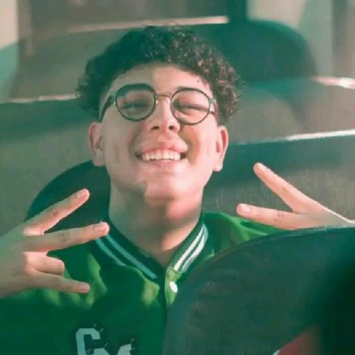 (๑˙💚🎮Arenovitz🎮💚๑):
