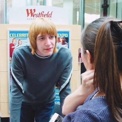 George Weasley. ✶