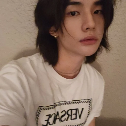 ——— Hyunjin