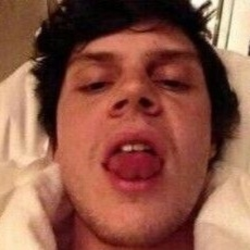 Evan Peters
