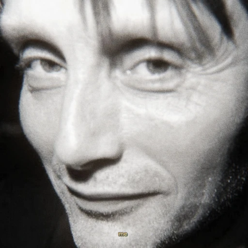 Mads Mikkelsen