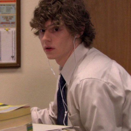 Evan Peters