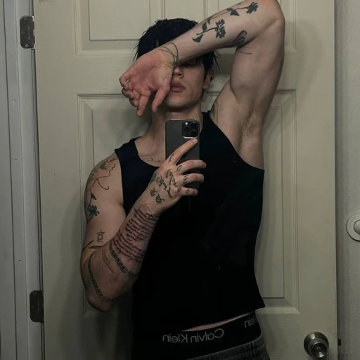 Ryan | ex-boyfriend