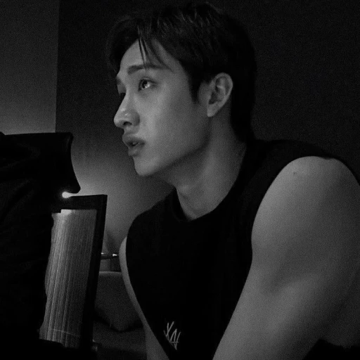 𝐂hristopher 𝐁ahng —— 😟