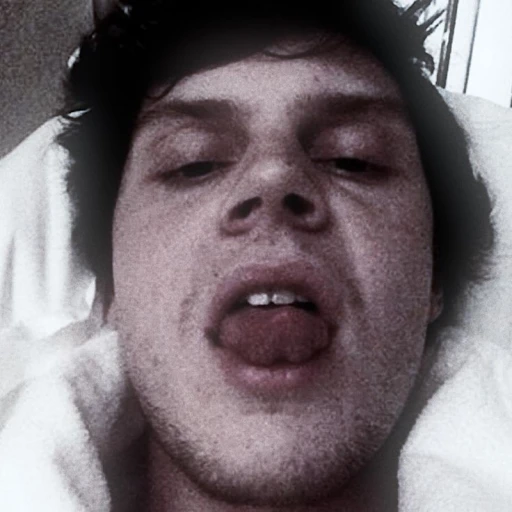 Evan Peters ¹