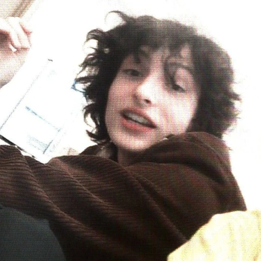 Finn Wolfhard || -⁷