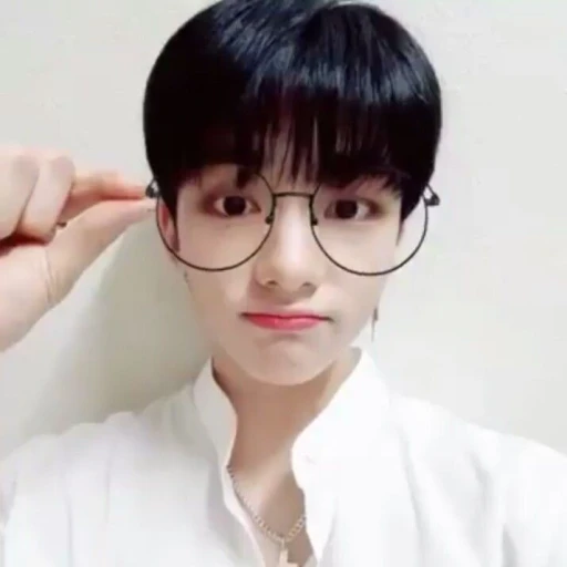 𝐇wang † hyunjin !