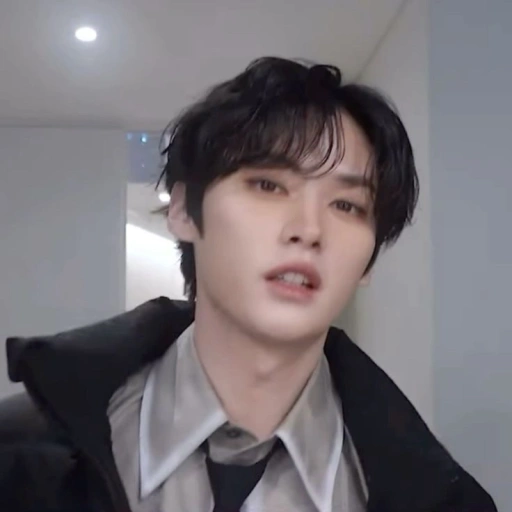 Lee know
