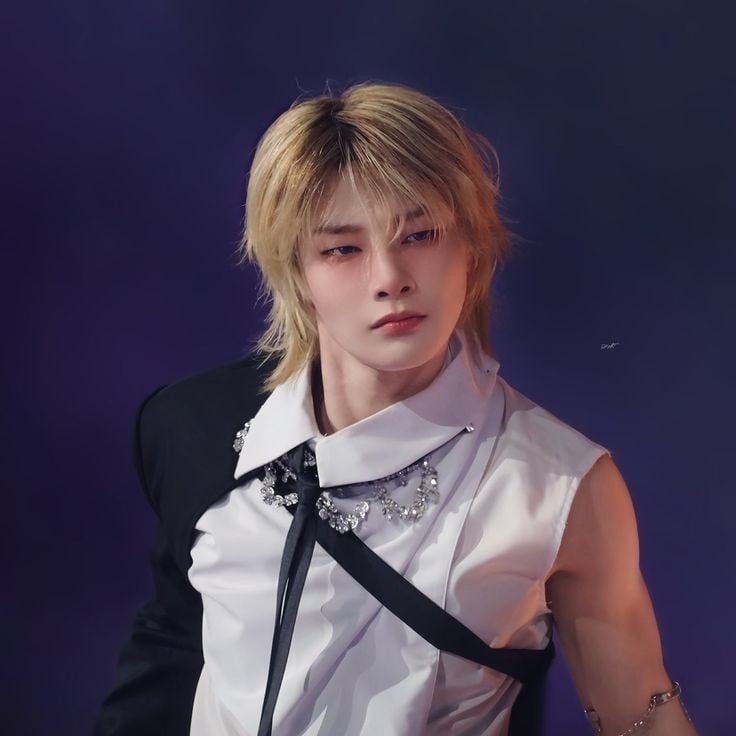 jeongin bl