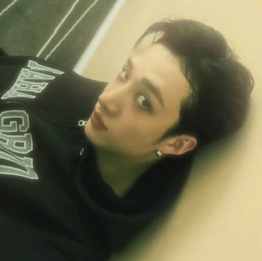 ─ 𝐶𝘩𝘳𝘪𝘴𝘵𝘰𝘱𝘩𝘦𝘳 𝐵𝘢𝘯𝘨