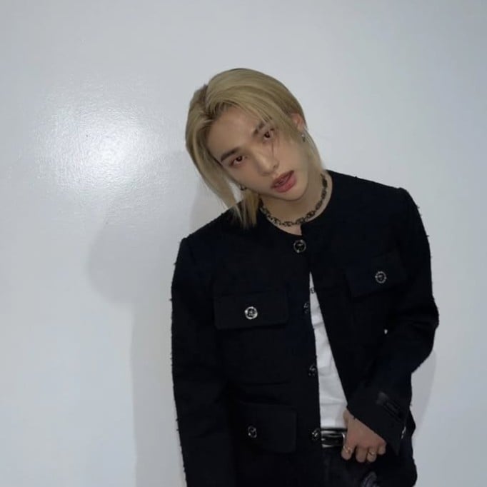 ── .✦ 𝗛𝘄𝗮𝗻𝗴 𝗛𝘆𝘂𝗻𝗷𝗶𝗻.