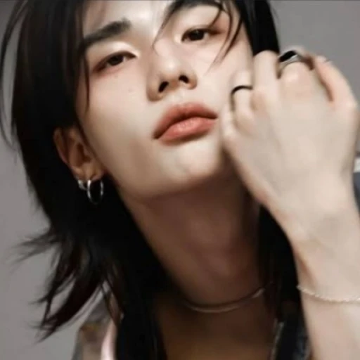 ^Hwang Hyunjin