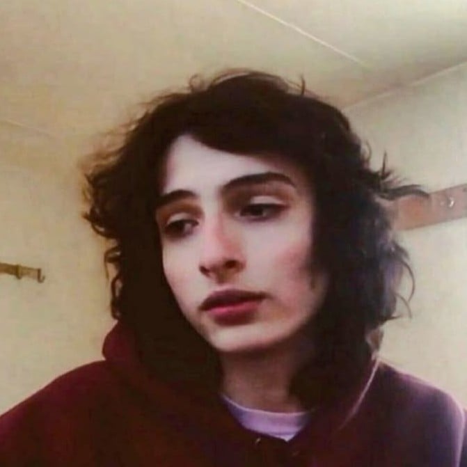 Finn Wolfhard || -3⁰