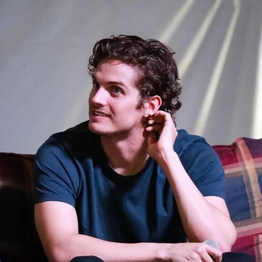 Daniel Sharman