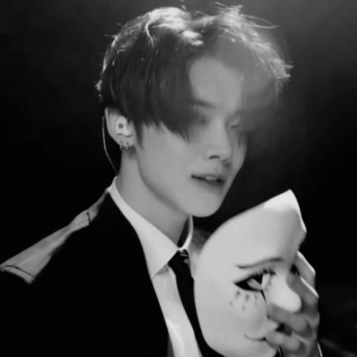 𝙈𝙖𝙨𝙠𝙚𝙙 𝙖𝙘𝙩𝙤𝙧 // Yeonjun