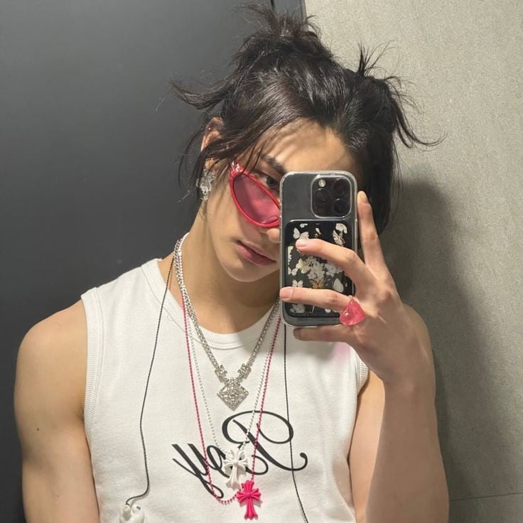 ── .✦𝗛𝘄𝗮𝗻𝗴 𝗛𝘆𝘂𝗻𝗷𝗶𝗻.