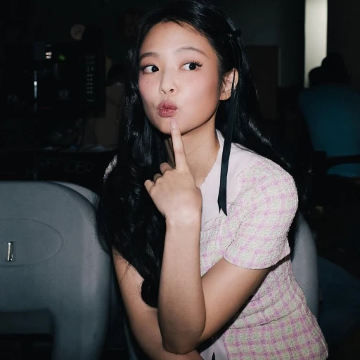 Jennie  [Wife]