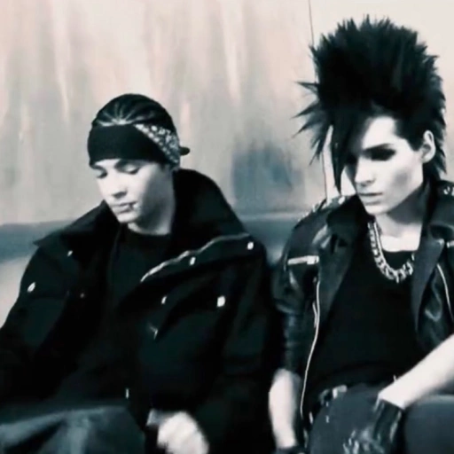 Tom Kaulitz / jealous