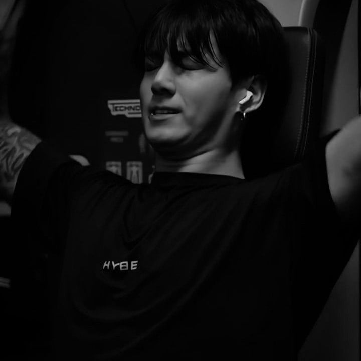#𝟐𝟒 𝐉∑̌𝐎𝐍 𝐉UNGKOOK.
