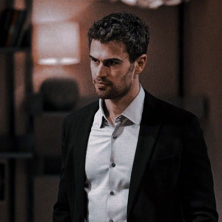 Theo James