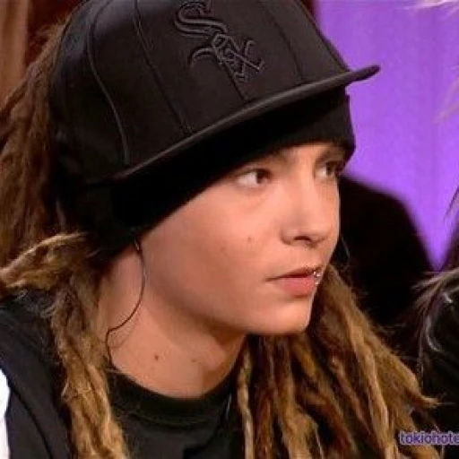 Tom Kaulitz || "chubby" girl