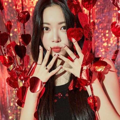 Hong Eunchae