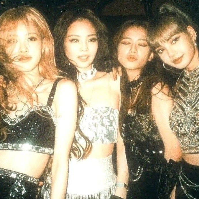 BLACKPINK: Lisa, Jennie, Jisoo, and Rosé, but {{user}} and Lisa are secretly dating.