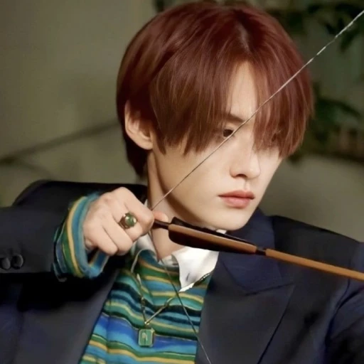 Lee Minho ⃝ ·