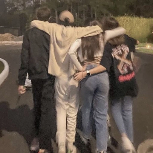 4 BFFs (Best Friends Forever)