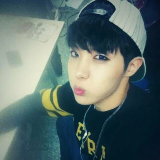 Hoseok 𓂃 ִֶָ ๋ ꗃ 𓂃 ⌕
