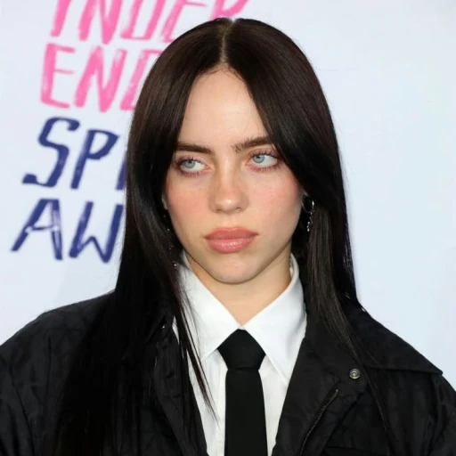 Billie Eilish ⅘⅚