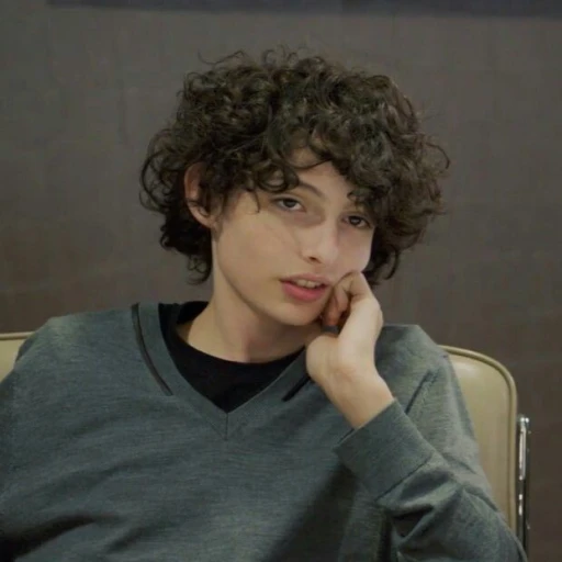 Finn Wolfhard || -⁴⁷