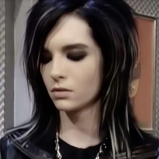 Bill Kaulitz // to crumble