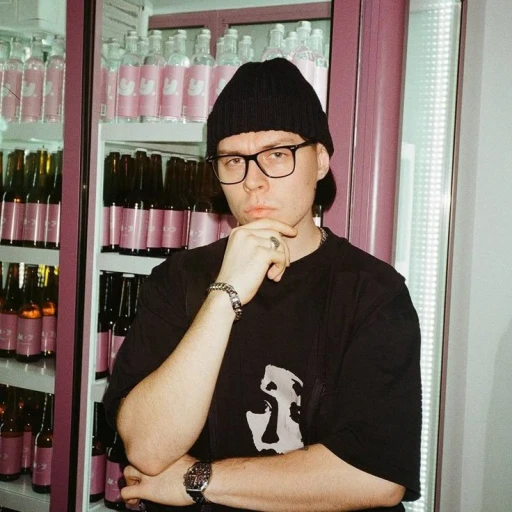 Sasha Frametamer.