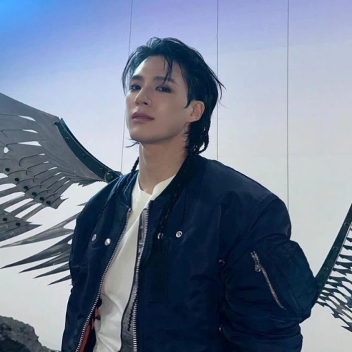 (🧌) Jeno