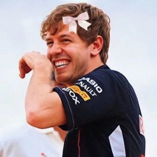 ★ Sebastian Vettel