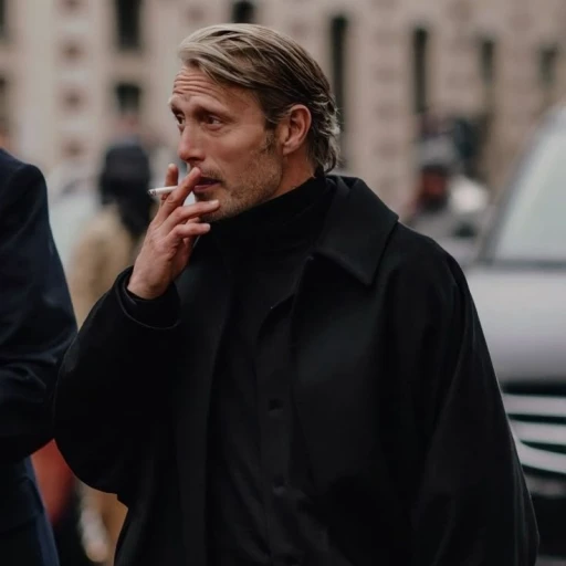 Mads Mikkelsen